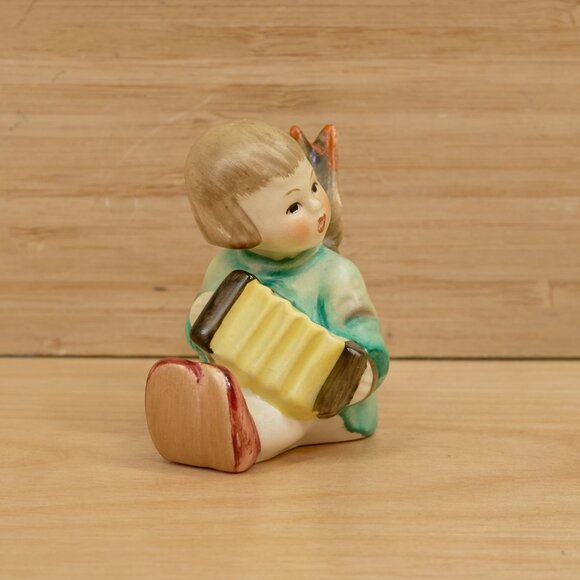 Vintage GOEBEL M J Hummel "Angel with Accordion" Porcelain Figurine - Picture 2 of 5